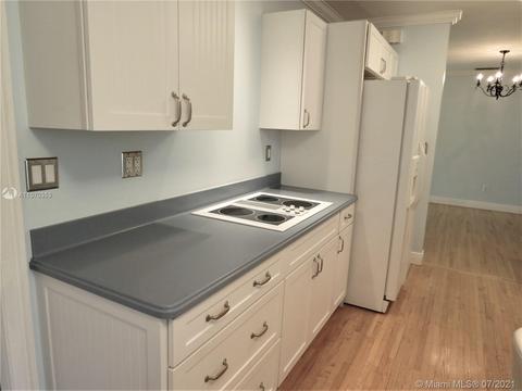 116 Cherokee St, Miami Springs, FL 33166 photo 8