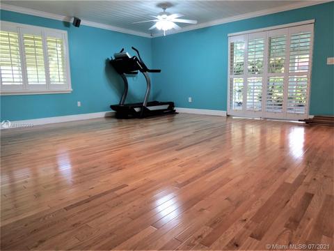 116 Cherokee St, Miami Springs, FL 33166 photo 12