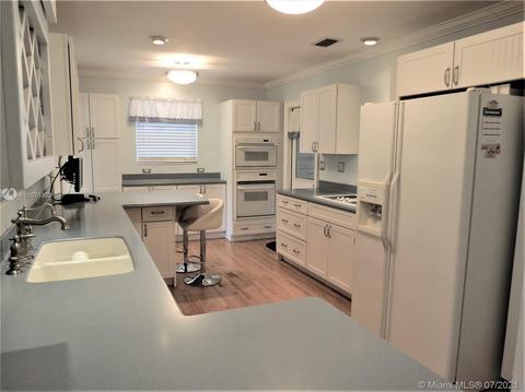 116 Cherokee St, Miami Springs, FL 33166 photo 9