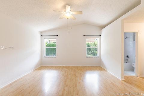 1663 SW 158th Ter, Pembroke Pines, FL 33027 photo 12