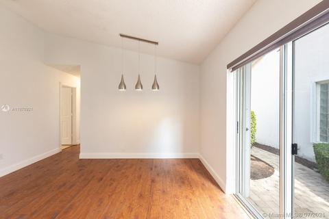 1663 SW 158th Ter, Pembroke Pines, FL 33027 photo 9