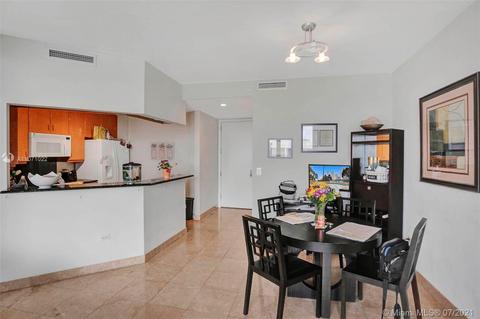 801 Brickell Key Blvd #2807, Miami, FL 33131 photo 9