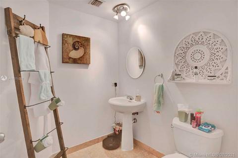 801 Brickell Key Blvd #2807, Miami, FL 33131 photo 16