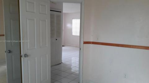 521 E 30th St, Hialeah, FL 33013 photo 9