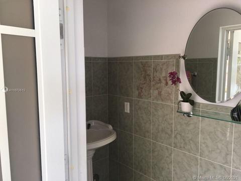 760 W 80th St, Hialeah, FL 33014 photo 15