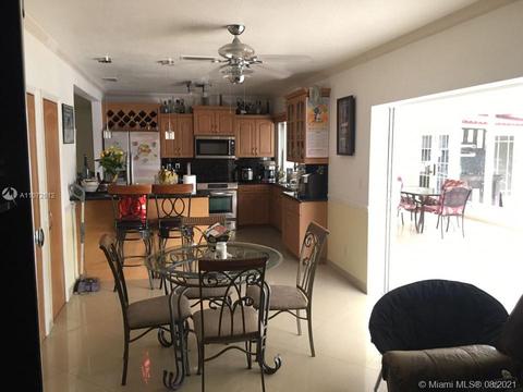 760 W 80th St, Hialeah, FL 33014 photo 7