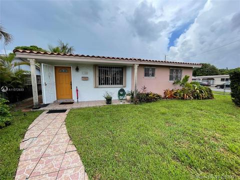 1105 W 33rd Pl, Hialeah, FL 33012 photo 1