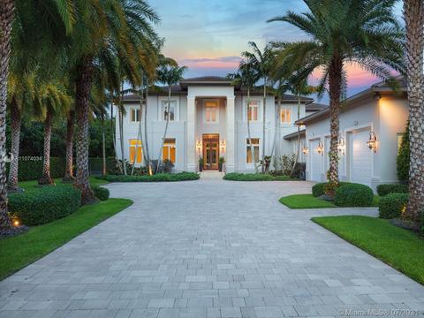 8975 SW 63rd Ct, Pinecrest, FL 33156 photo 1