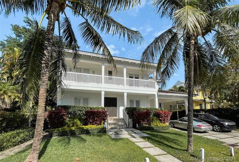 325 Hampton Ln, Key Biscayne, FL 33149 photo 1