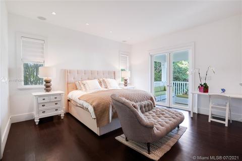 325 Hampton Ln, Key Biscayne, FL 33149 photo 13