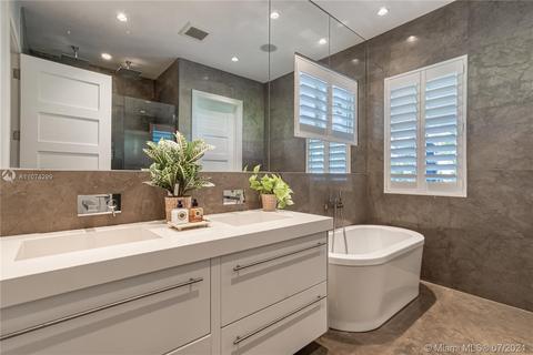 325 Hampton Ln, Key Biscayne, FL 33149 photo 15
