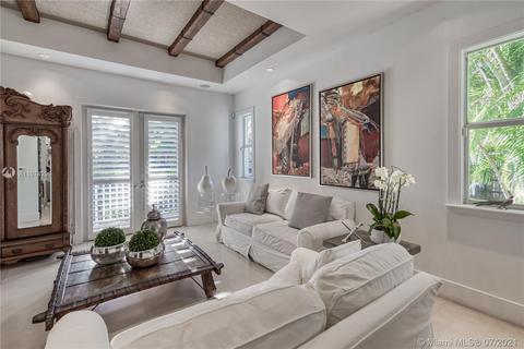 325 Hampton Ln, Key Biscayne, FL 33149 photo 4