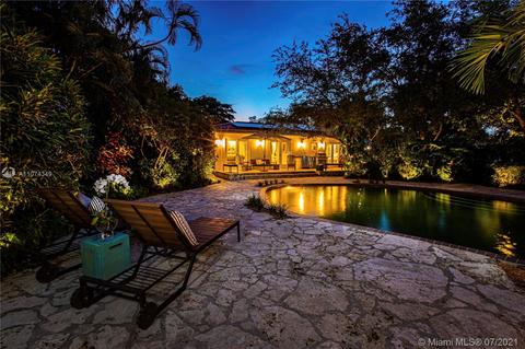 186 Edgewater Dr, Coral Gables, FL 33133 photo 4