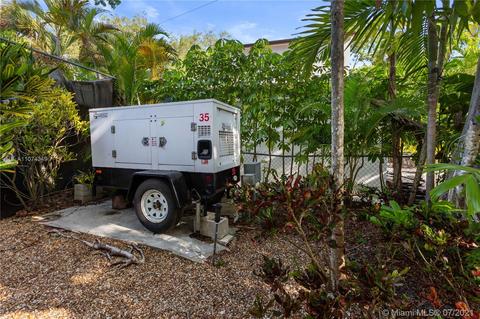 186 Edgewater Dr, Coral Gables, FL 33133 photo 37