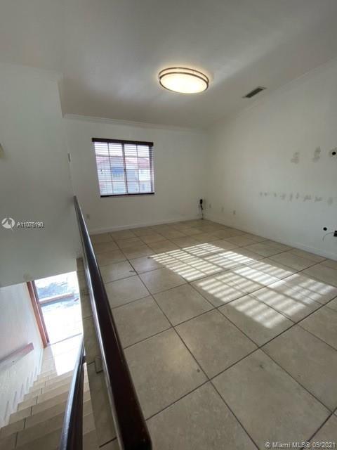 2270 W 74th St #201-6, Hialeah, FL 33016 photo 11