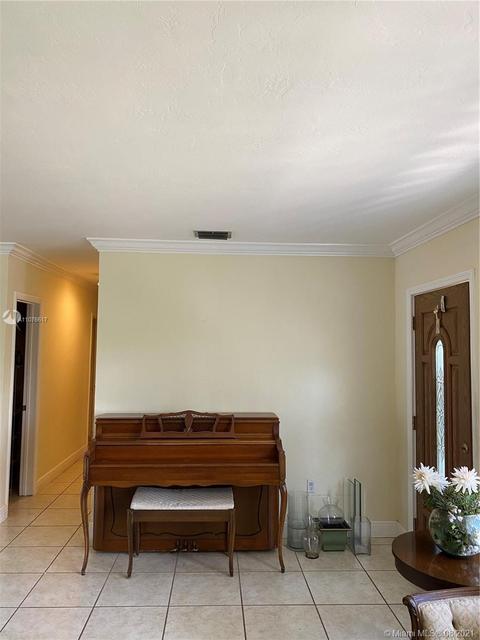 151 E 53rd Ter, Hialeah, FL 33013 photo 6