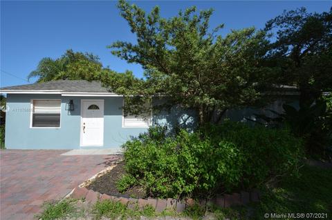 529 E Whitney Cir, Jupiter, FL 33458 photo 2