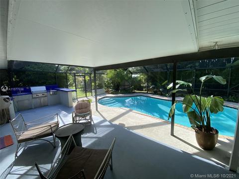 1684 SW College St, Stuart, FL 34997 photo 1