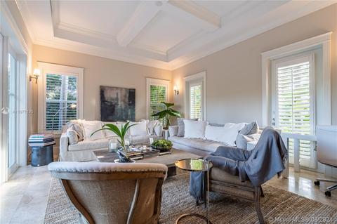 270 Buttonwood Dr, Key Biscayne, FL 33149 photo 2