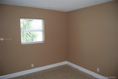 117 6th St, Jupiter, FL 33458 photo 4