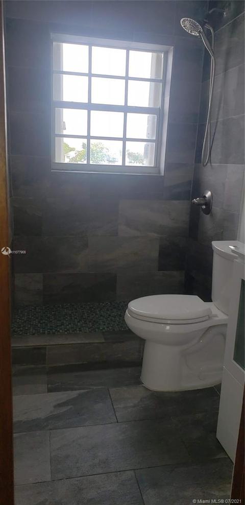 6971 W 17th Ct, Hialeah, FL 33014 photo 8
