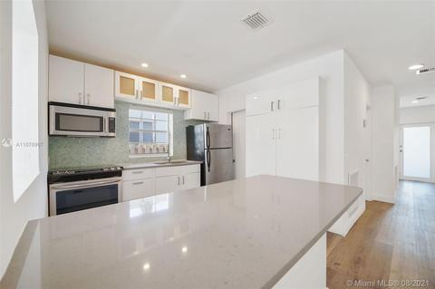 9224 Dickens Ave, Surfside, FL 33154 photo 10