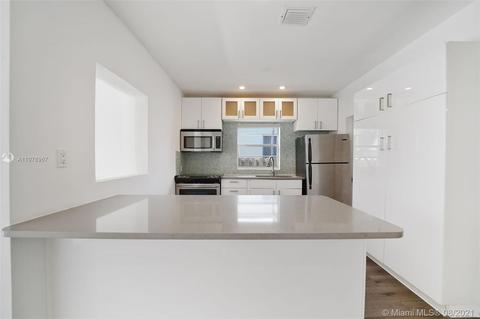 9224 Dickens Ave, Surfside, FL 33154 photo 9