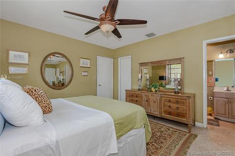 5300 W 14th Ct, Hialeah, FL 33012 photo 6