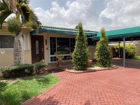 642 W 65th Dr, Hialeah, FL 33012 photo 2