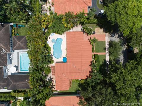 1424 Alberca St, Coral Gables, FL 33134 photo 2