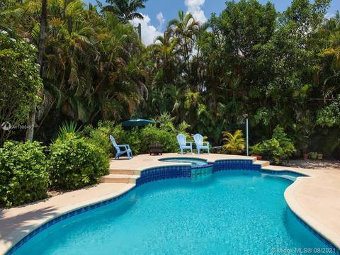 1424 Alberca St, Coral Gables, FL 33134 photo 4