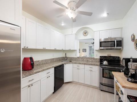 1424 Alberca St, Coral Gables, FL 33134 photo 8