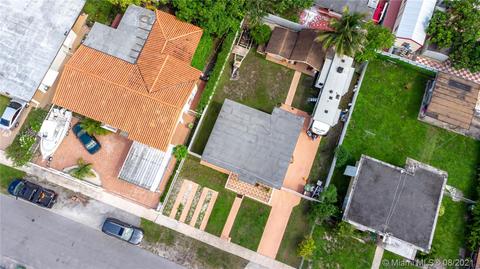 650 E 16th Pl, Hialeah, FL 33010 photo 5