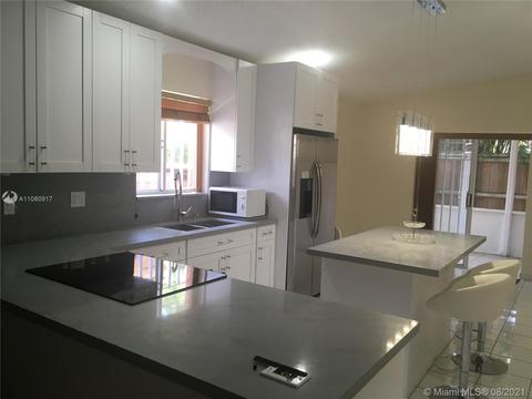 7746 W 30th Ln, Hialeah, FL 33018 photo 5