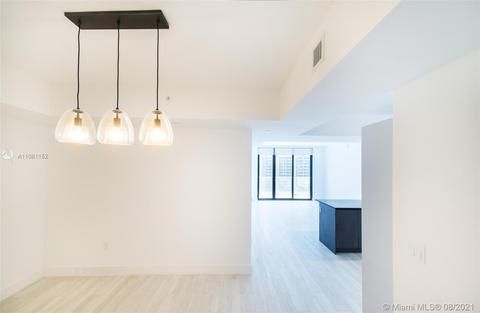 1010 Brickell Ave #4403, Miami, FL 33131 photo 11