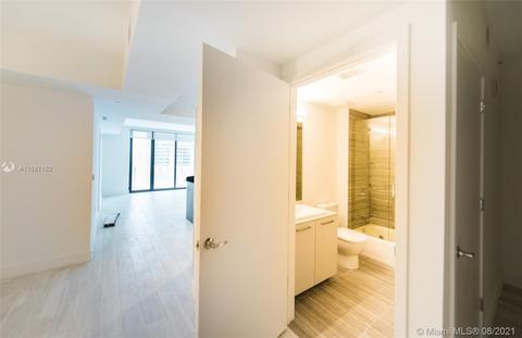 1010 Brickell Ave #4403, Miami, FL 33131 photo 12