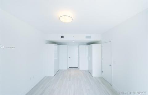 1010 Brickell Ave #4403, Miami, FL 33131 photo 18