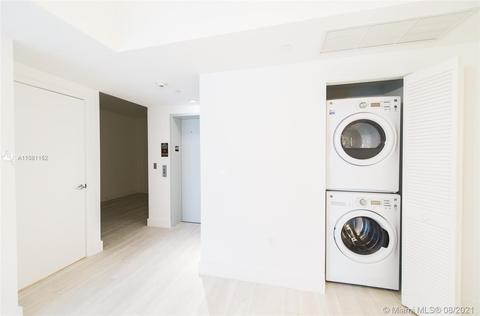 1010 Brickell Ave #4403, Miami, FL 33131 photo 13
