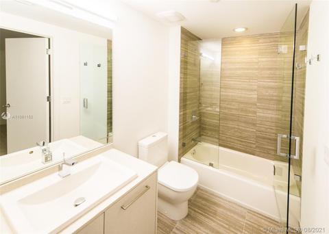 1010 Brickell Ave #4403, Miami, FL 33131 photo 15