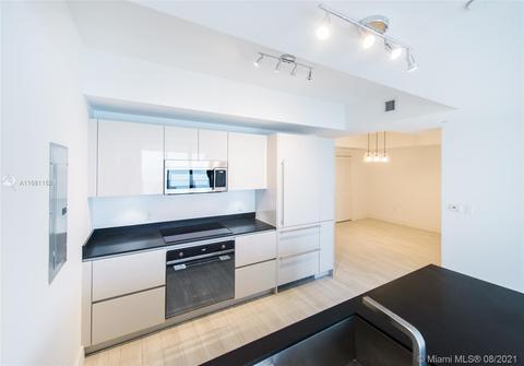 1010 Brickell Ave #4403, Miami, FL 33131 photo 7