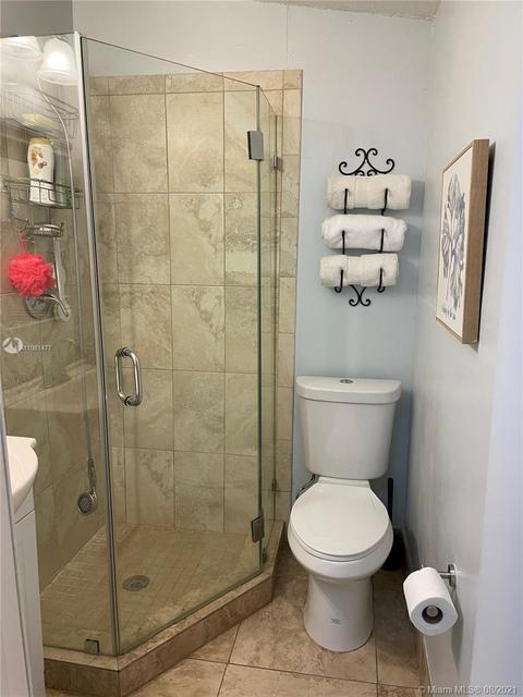 3295 W 9th Ave, Hialeah, FL 33012 photo 16