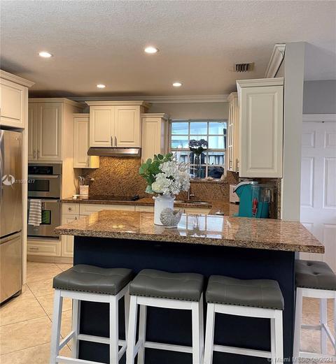 3295 W 9th Ave, Hialeah, FL 33012 photo 8