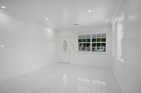 481 E 42nd St, Hialeah, FL 33013 photo 37