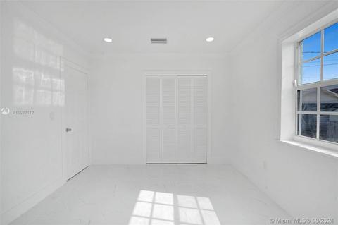 481 E 42nd St, Hialeah, FL 33013 photo 22