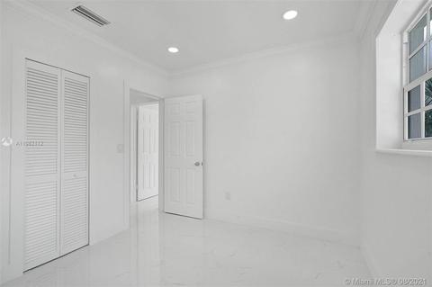481 E 42nd St, Hialeah, FL 33013 photo 27