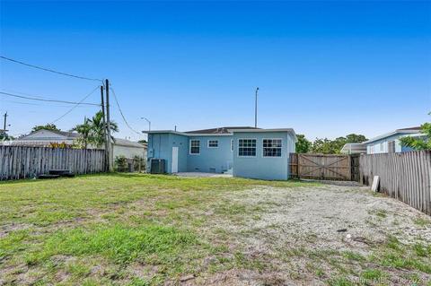 481 E 42nd St, Hialeah, FL 33013 photo 12