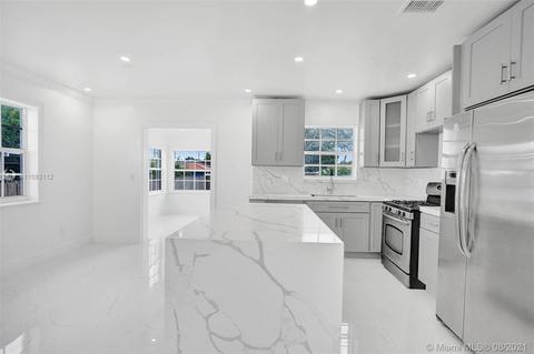 481 E 42nd St, Hialeah, FL 33013 photo 46