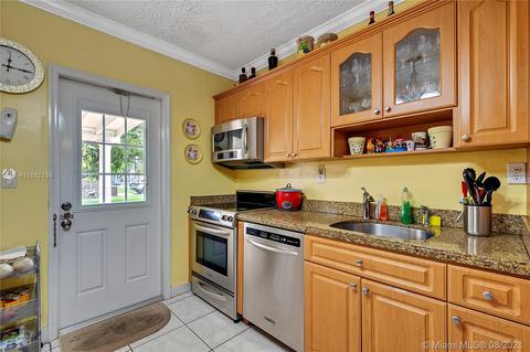 3321 E 2nd Ave, Hialeah, FL 33013 photo 29