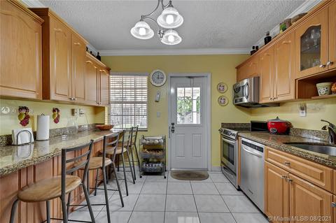 3321 E 2nd Ave, Hialeah, FL 33013 photo 28