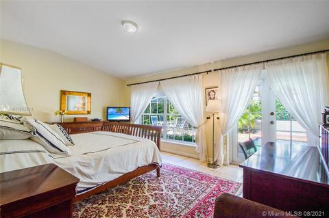 560 Hampton Ln, Key Biscayne, FL 33149 photo 12